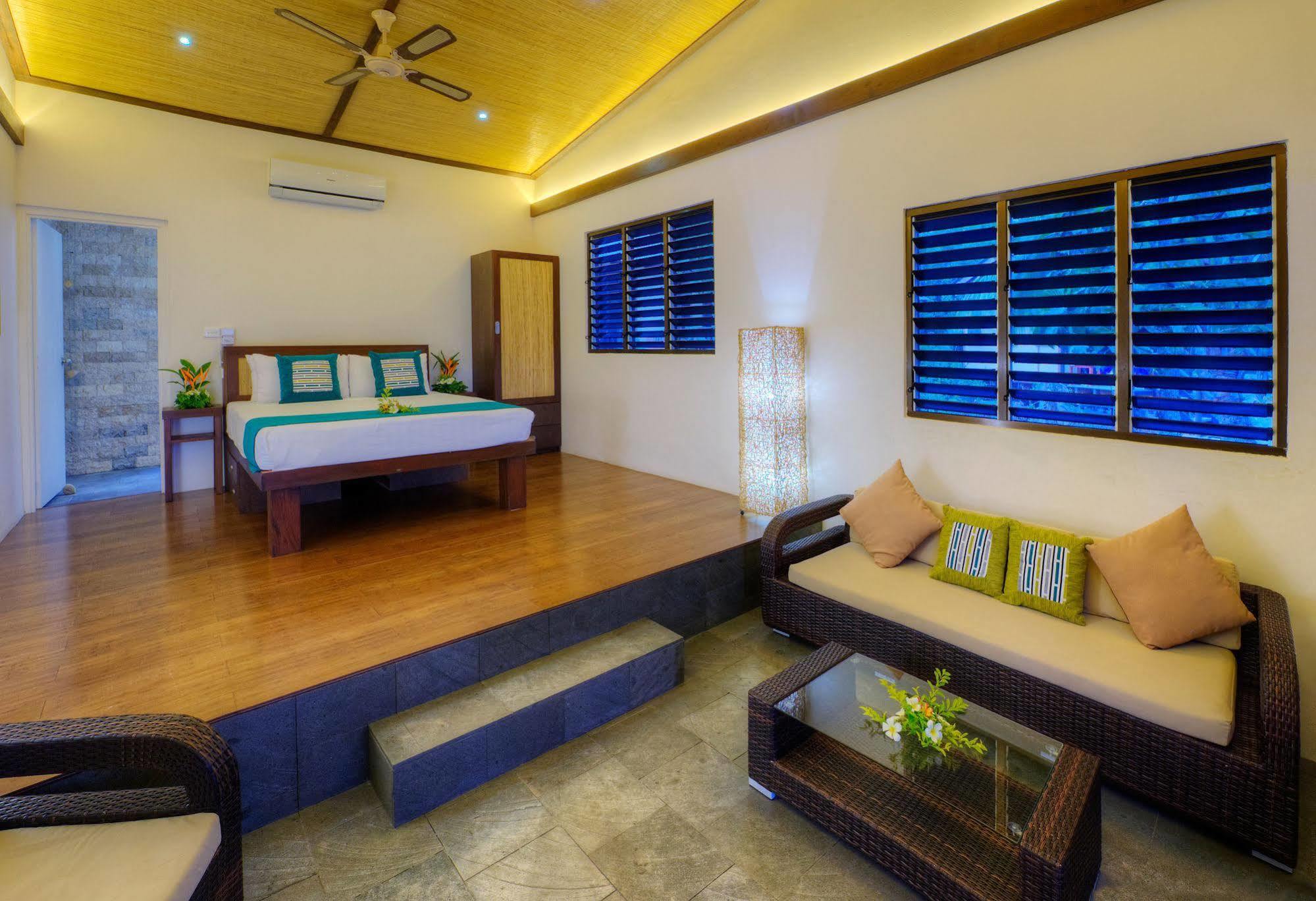 Mantaray Island Resort Нануя-Балаву-Айленд Экстерьер фото